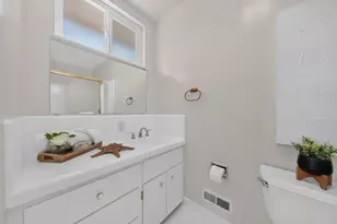 2946 Benjamin Ct, San Jose, CA 95124 - Photo 42