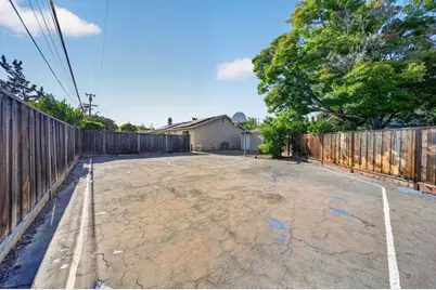 2946 Benjamin Ct, San Jose, CA 95124 - Photo 50