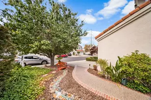 272 Edgewater Dr, Milpitas, CA 95035 - Photo 34