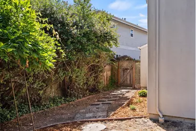 111 Izant Ct, Soquel, CA 95073 - Photo 34