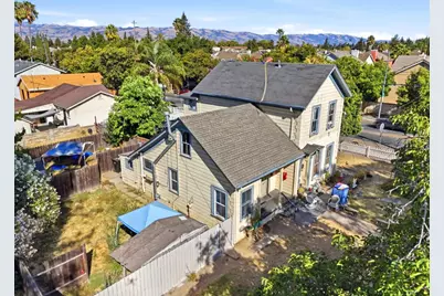 388 S 19th St, San Jose, CA 95116 - Photo 2