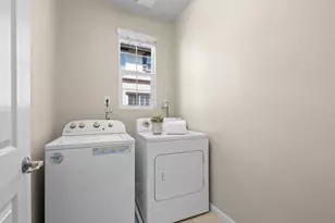 1052 Chamomile Wkwy, San Jose, CA 95133 - Photo 36