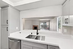 771 Williamsburg Way B, Gilroy, CA 95020 - Photo 16