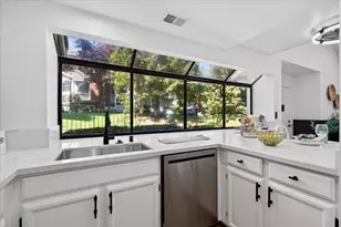 2705 Buena View Ct, San Jose, CA 95121 - Photo 6