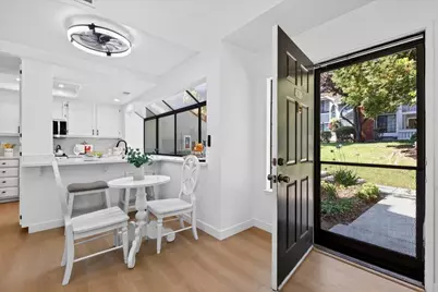 2705 Buena View Ct, San Jose, CA 95121 - Photo 4
