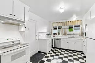 2522 Forest Ave, San Jose, CA 95117 - Photo 12