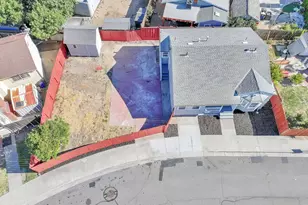 425 W 8th St, Pittsburg, CA 94565 - Photo 1