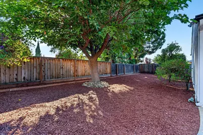 1055 Summerwood Ct, San Jose, CA 95132 - Photo 44