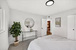 1055 Summerwood Ct, San Jose, CA 95132 - Photo 38