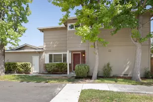 425 Poppy Pl, Mountain View, CA 94043 - Photo 2