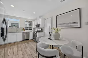2433 Homewood Dr, San Jose, CA 95128 - Photo 8