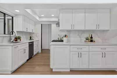 5380 Brookside Ct, Pleasanton, CA 94588 - Photo 8