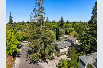 788 Rosewood Dr, Palo Alto, CA 94303 - Photo 10