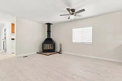 812 W Clover Rd 75, Tracy, CA 95376 - Photo 12