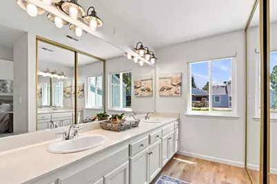 213 Ortega Ave, Mountain View, CA 94040 - Photo 22