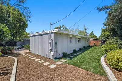 4055 Ben Lomond Dr, Palo Alto, CA 94306 - Photo 30
