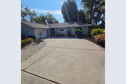 994 Colonial Ln, Palo Alto, CA 94303 - Photo 2