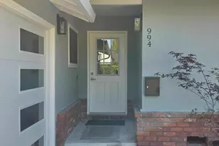 994 Colonial Ln, Palo Alto, CA 94303 - Photo 1