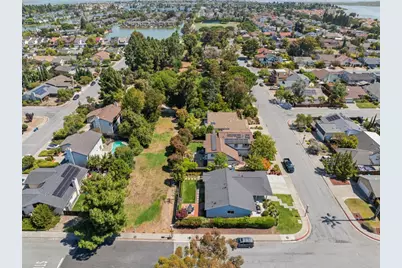 451 Neptune Dr, Redwood City, CA 94065 - Photo 42