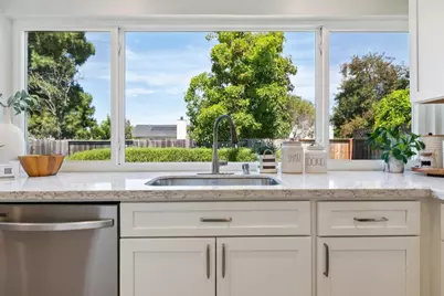 451 Neptune Dr, Redwood City, CA 94065 - Photo 16