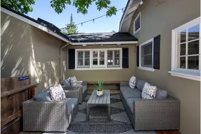 1135 Guinda St, Palo Alto, CA 94301 - Photo 8