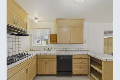 5771 W Walbrook Dr, San Jose, CA 95129 - Photo 16