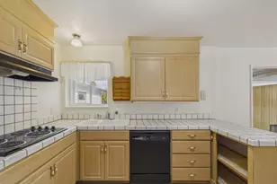 5771 W Walbrook Dr, San Jose, CA 95129 - Photo 16