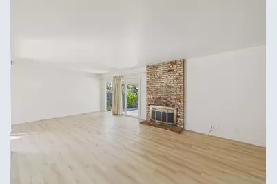 5771 W Walbrook Dr, San Jose, CA 95129 - Photo 6
