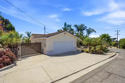 92 Welle Rd, Crockett, CA 94525 - Photo 2