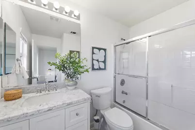 13 Creekside Ln, San Mateo, CA 94401 - Photo 36