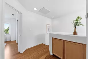 13 Creekside Ln, San Mateo, CA 94401 - Photo 22