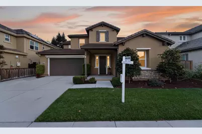 1370 Sunrise Dr, Gilroy, CA 95020 - Photo 2