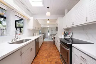 40 Powhatan Pl, San Mateo, CA 94402 - Photo 8