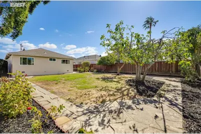 21905 Betlen Way, Castro Valley, CA 94546 - Photo 10