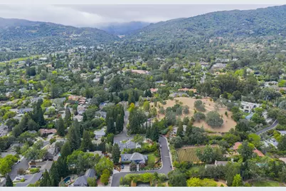 15723 Oak Knoll Dr, Los Gatos, CA 95030 - Photo 86