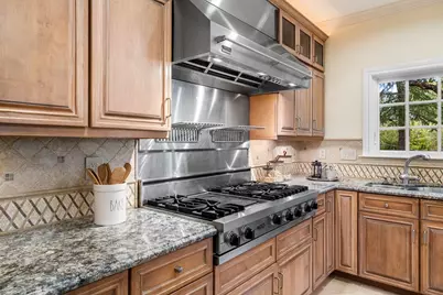 15723 Oak Knoll Dr, Los Gatos, CA 95030 - Photo 24