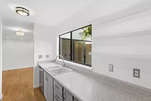 1919 Alameda De Las Pulgas 14, San Mateo, CA 94403 - Photo 6