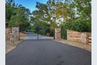 700 Meadowridge Rd, Watsonville, CA 95076 - Photo 2