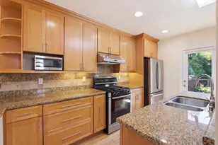 8 Porter St, San Francisco, CA 94110 - Photo 6