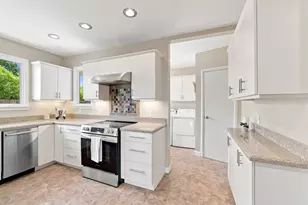 334 Oakview Dr, San Carlos, CA 94070 - Photo 14