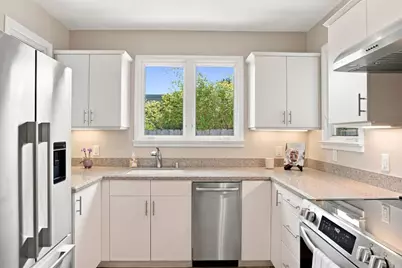 334 Oakview Dr, San Carlos, CA 94070 - Photo 18