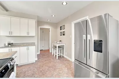 334 Oakview Dr, San Carlos, CA 94070 - Photo 18
