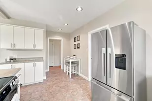 334 Oakview Dr, San Carlos, CA 94070 - Photo 18