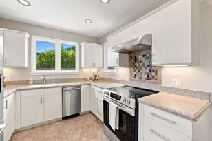 334 Oakview Dr, San Carlos, CA 94070 - Photo 16