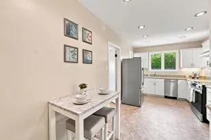 334 Oakview Dr, San Carlos, CA 94070 - Photo 20