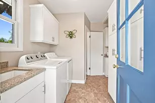 334 Oakview Dr, San Carlos, CA 94070 - Photo 32
