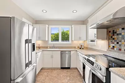 334 Oakview Dr, San Carlos, CA 94070 - Photo 14