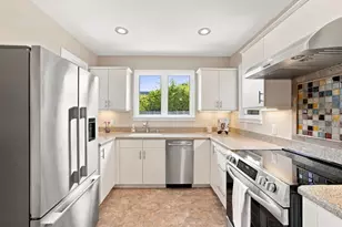 334 Oakview Dr, San Carlos, CA 94070 - Photo 14