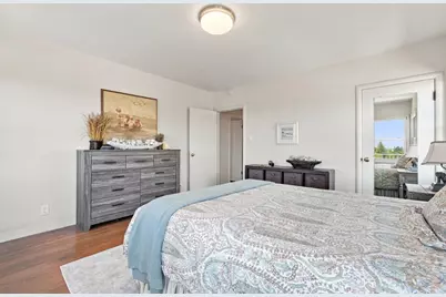 334 Oakview Dr, San Carlos, CA 94070 - Photo 24