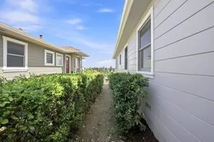 334 Oakview Dr, San Carlos, CA 94070 - Photo 42